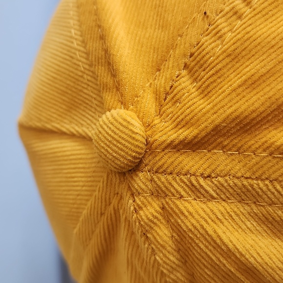 NWOT, One Size, Adjustable Velcro Back Strap, Opening for Pony Tail - Picture 4 of 5